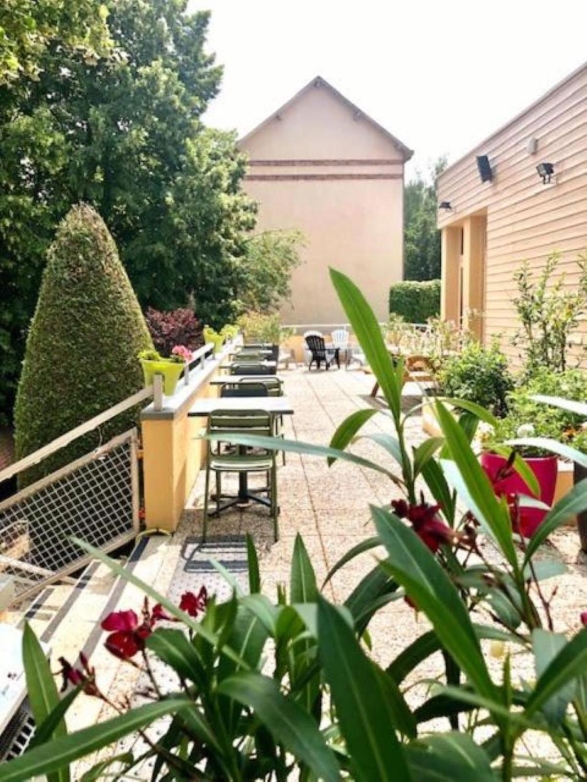 B&B Hotel Chartres Centre Cathedrale 3 Etoiles Exterior photo
